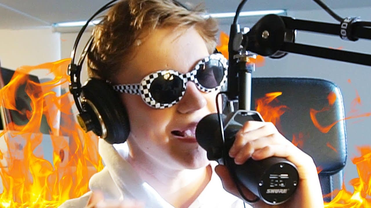 Videominiatyr: LÅT med BARA RÖSTEN